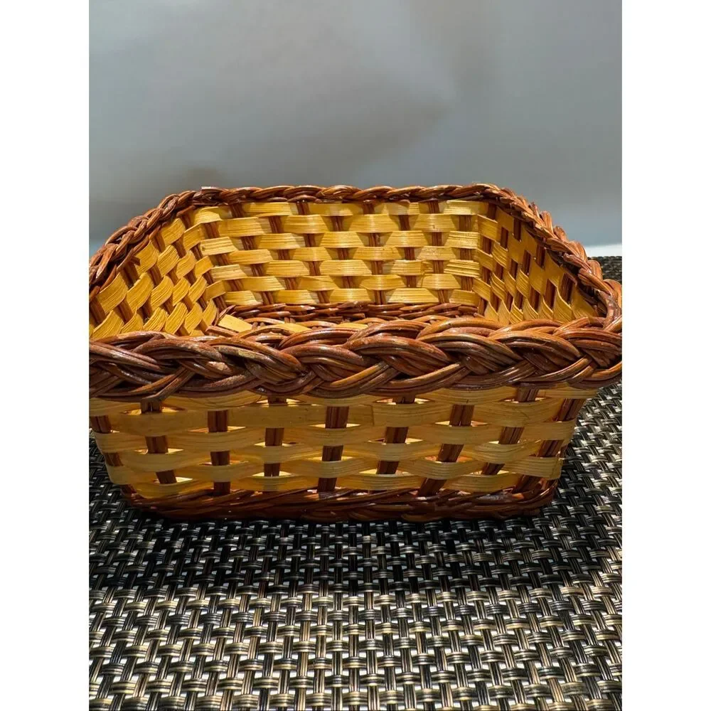 Small square basket